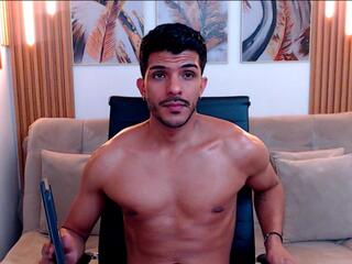 Anddy White webcam model stream image