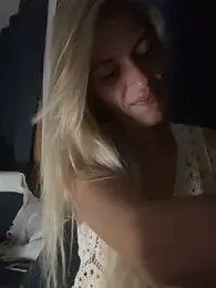 Bellalolahot webcam model stream image