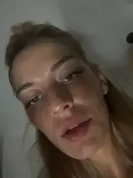 Bellalolahot webcam model stream image