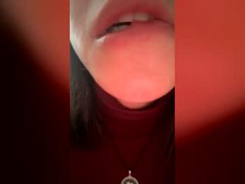 itschloelaurent webcam model stream image