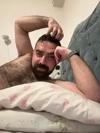 Ali2413 webcam model stream image