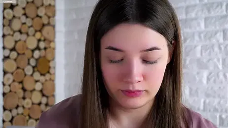 LowOncoming webcam model stream image