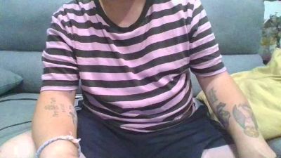 Robinhood5972 webcam cam4 model stream image