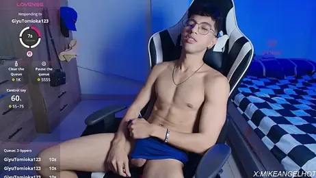 Angelligth webcam stripchat model stream image