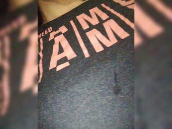 Xo4y-SeXa webcam model stream image