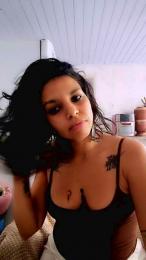 Natassha webcam model stream image