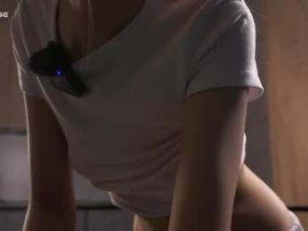 viviangood webcam model stream image