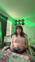 mon_e webcam model stream image