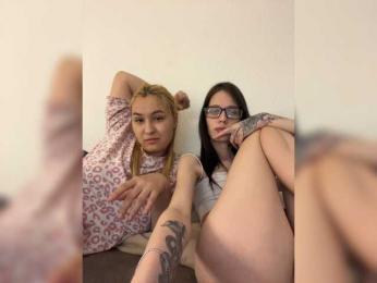 _Playful_prankster_ webcam model stream image