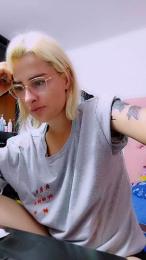 Youlittlestar28 webcam model stream image