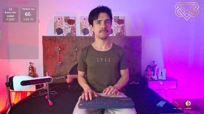 Ethan_Briggs_ webcam model stream image