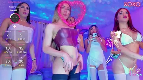 _powerfull_ts_20_ webcam stripchat model stream image