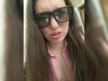 MayLily webcam model stream image