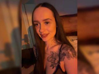 Italianka webcam bongacams model stream image