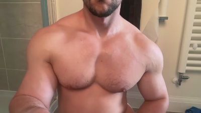 Quinny webcam model stream image