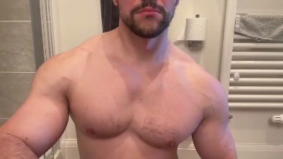 Quinny webcam model stream image