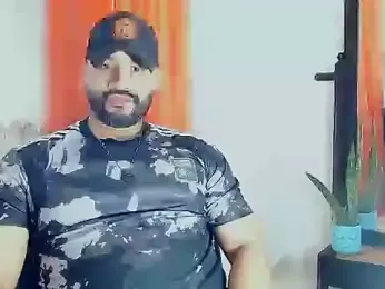 musclehetero webcam model stream image