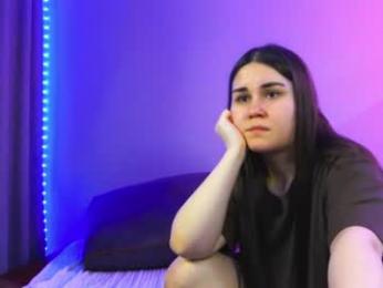 lucymuur webcam model stream image