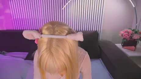 Wildneck webcam stripchat model stream image