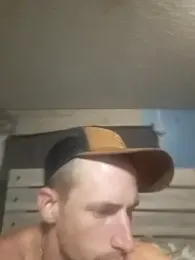 BreakBread974 webcam model stream image