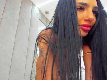 BritneyCharm webcam model stream image