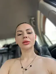 PrincessaHill_ webcam model stream image
