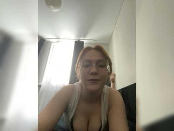 Alexandra-113 webcam model stream image