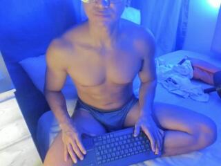 Angelo Vitale webcam model stream image