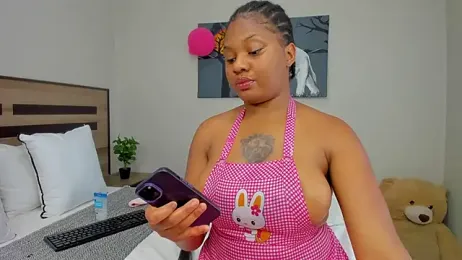 Renee-18 webcam model stream image