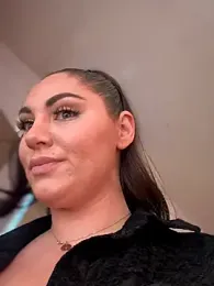 lovely_beast webcam model stream image