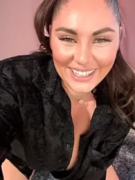 lovely_beast webcam model stream image