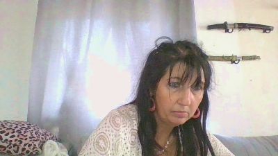 Lilou22 webcam model stream image