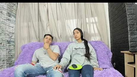 NoahAndBunny webcam model stream image