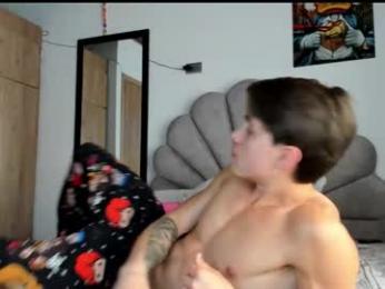 manucute_23_ webcam model stream image