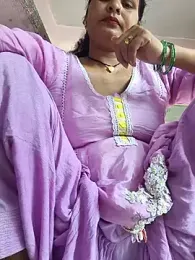 Love-pari77 webcam stripchat model stream image