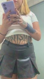 C1nn6m0n webcam model stream image