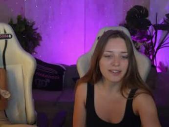 bright_diamonds_054 webcam model stream image