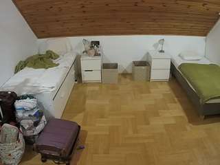voyeurcam-julmodels-greybed-3 webcam model stream image