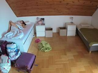 voyeurcam-julmodels-greybed-3 webcam model stream image
