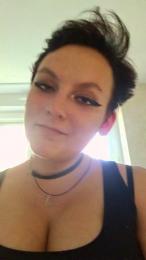Eowine webcam model stream image