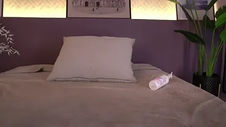 ElleDiane webcam model stream image