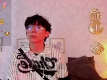 lyan_twink webcam model stream image