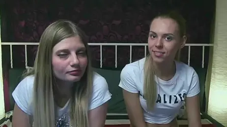 BlondeWitches webcam model stream image