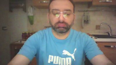 Hugos31 webcam model stream image