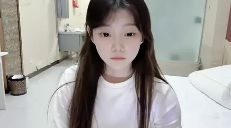 yang-yang-yang webcam model stream image