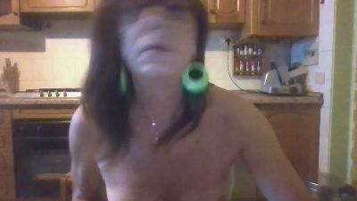 Tiabet webcam model stream image