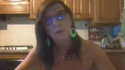 Tiabet webcam model stream image