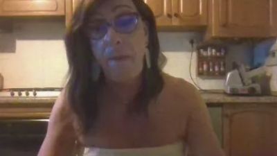 Tiabet webcam model stream image
