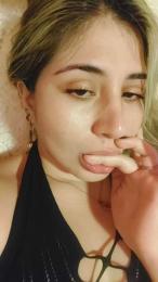 ilonka_Ui webcam model stream image