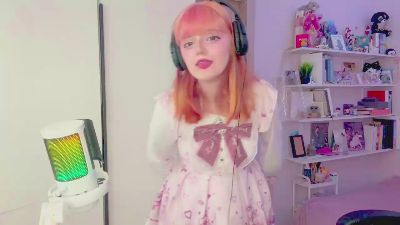 MerryFalin webcam model stream image
